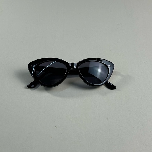 Vans Accessories - Vans Black Cat-Eye Sunglasses